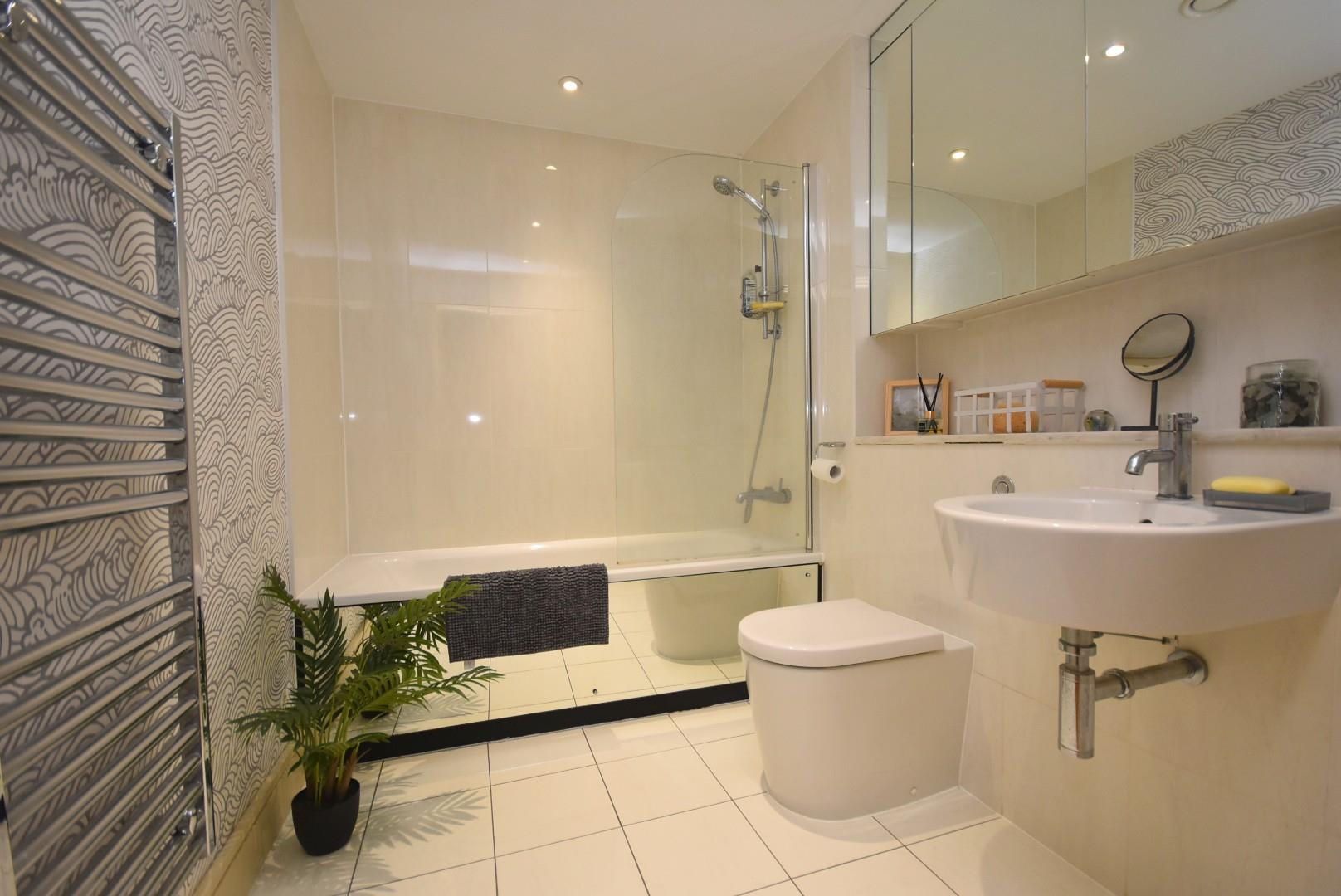 114 Woodlands, Hayes Point, Sully, CF64 5QE